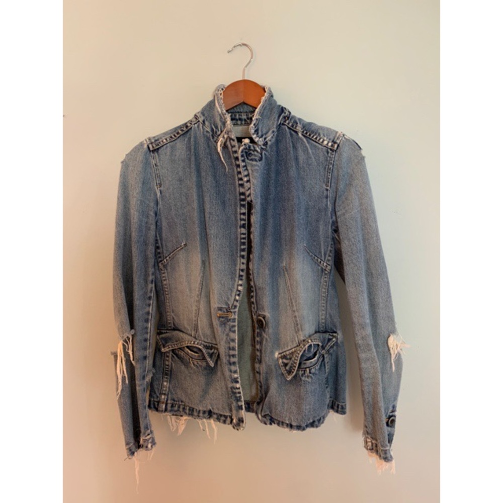 Denim GAP Distressed Jean Jacket